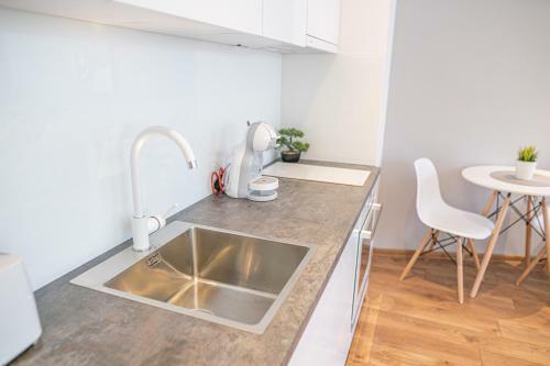 Shushi's Central Studio Apartment