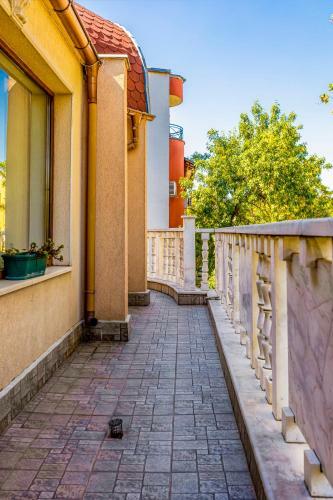 2bd-2bthr Apartment Close To The Ancient Town