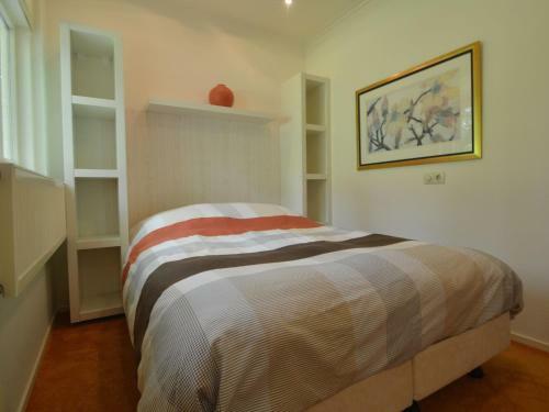 Luxury Bungalow In Drenthe With Pond