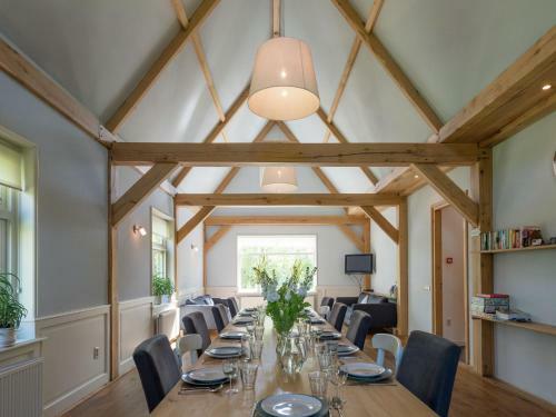 Inviting Holiday Home In Zuidoostbeemster Near Centre & Forest