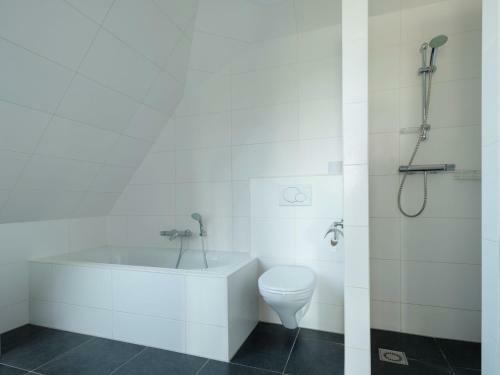Inviting Holiday Home In Zuidoostbeemster Near Centre & Forest