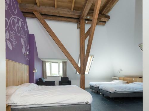 Inviting Holiday Home In Zuidoostbeemster Near Centre & Forest