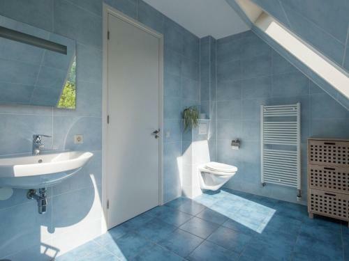 Inviting Holiday Home In Zuidoostbeemster Near Centre & Forest