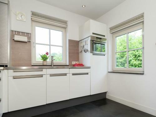 Cozy Holiday Home In Hollandscheveld With Forest Nearby