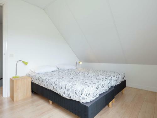 Cozy Holiday Home In Hollandscheveld With Forest Nearby