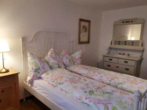 Bed & Breakfast Chasa Sassalba