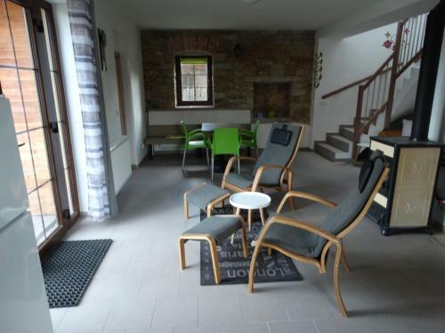 Ubytov�n� U Kostela, Sedlo