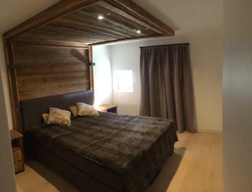Chalet M