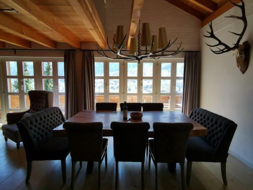 Chalet M