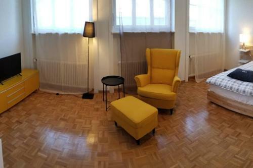 City Apartment Next Cathedral In Lausanne
