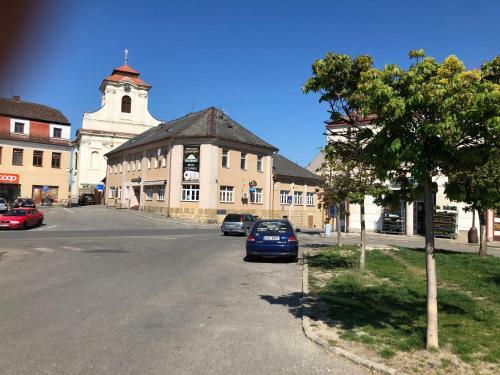 Hostal Hostinec U Svat� Kate?iny Doln� Bousov ?esk� R�j