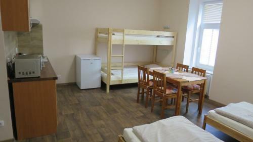 Apartamentos Booking Tr?n�