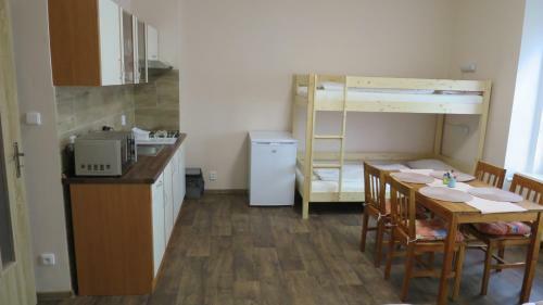 Apartamentos Booking Tr?n�