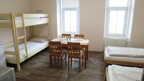 Apartamentos Booking Tr?n�