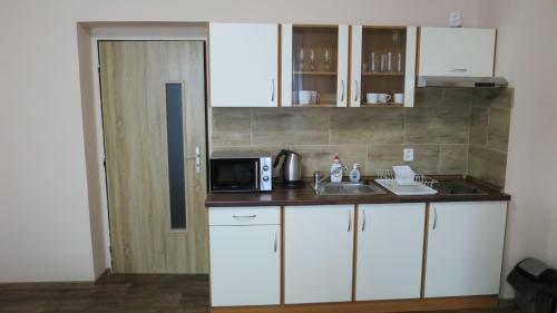 Apartamentos Booking Tr?n�