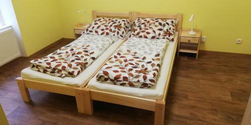 Apartamentos Booking Tr?n�