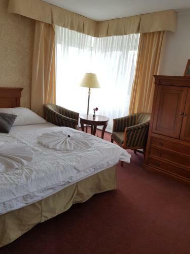 Hotel A Restaurace Pomez�
