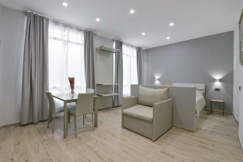 Sar May Apartments