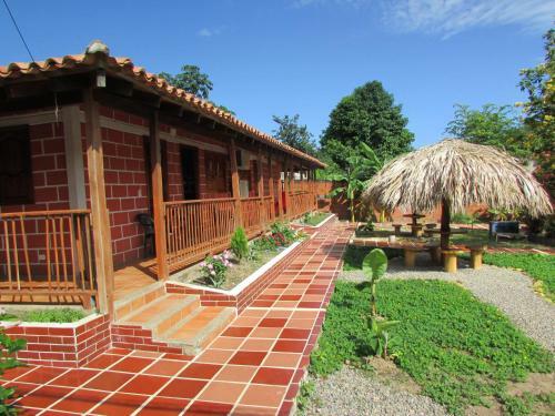 Hostal Caba�a Neverland