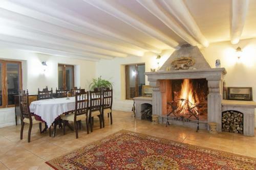 Villa Colonial House