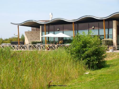Hotel Resort Land & Zee