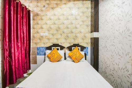 Spot On 61105 Hotel Rajhans