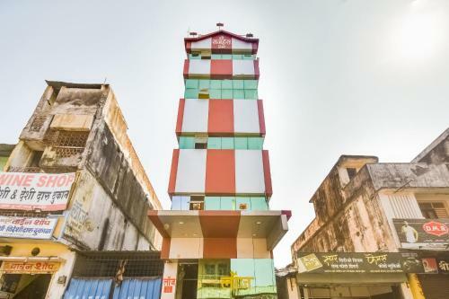 Spot On 61105 Hotel Rajhans