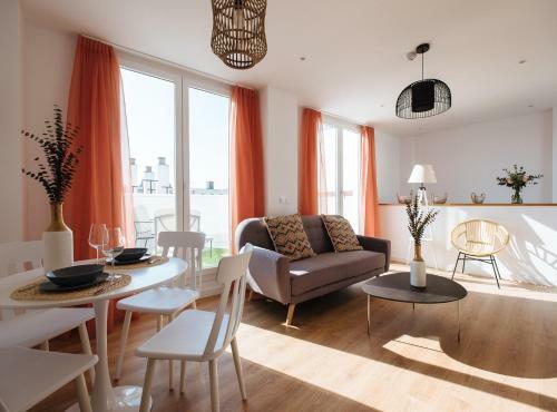 Lola 14 Suite Apartment