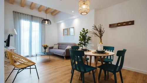 Lola 14 Suite Apartment