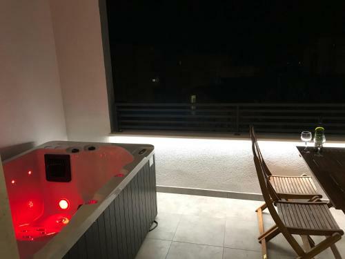 Apartments Tonkita With Jacuzzi