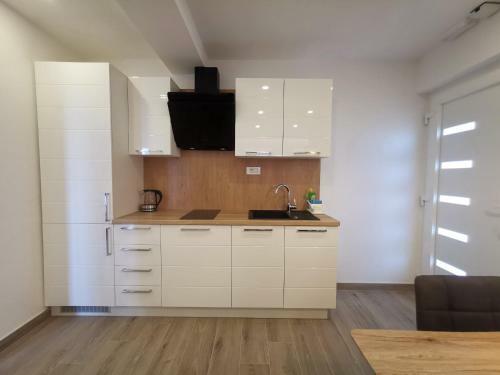 Apartments Tonkita With Jacuzzi