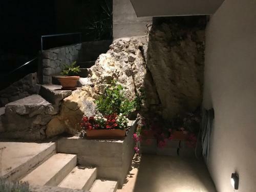 Apartments Tonkita With Jacuzzi