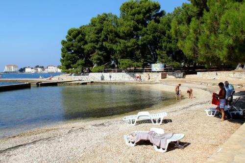 Apartment Varvari 17751b