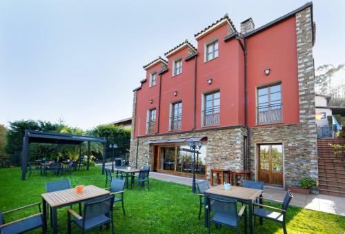 Hotel Rural Montesomao