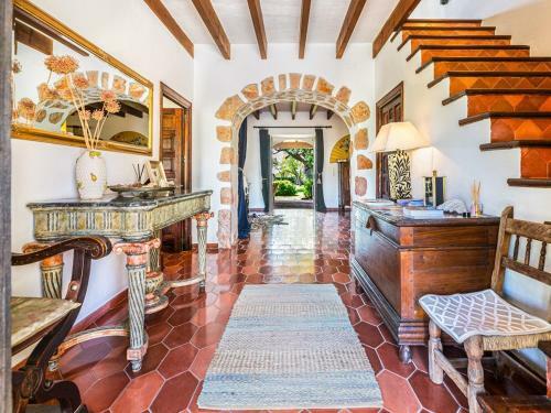 Villa Outstanding Finca R�stica Felostal With Sauna&pool