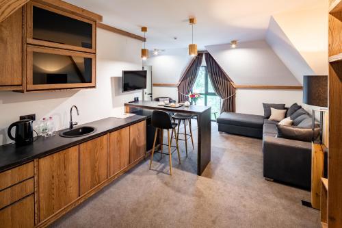 Hotel ???????
