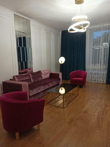 Elegant Lux Apartment In Central Square