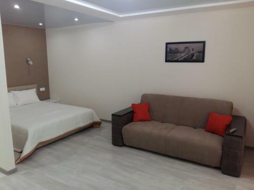 Modern Studio Apartment