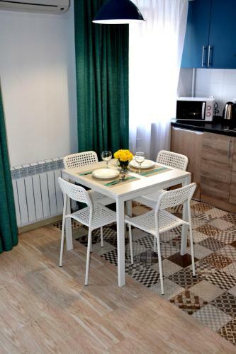 Apartment Dunaeva 45