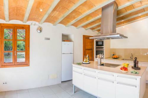 Beautiful Mallorcan Villa With Pool In Soller
