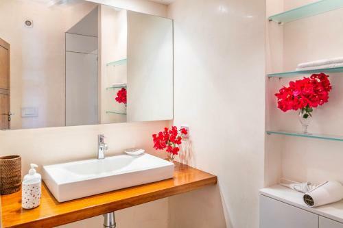 Beautiful Mallorcan Villa With Pool In Soller