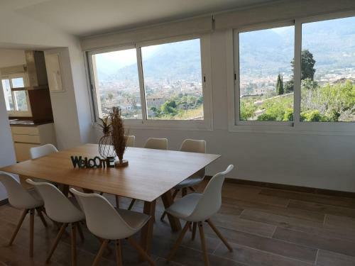 Penthouse Overlooking Soller With Garden & Terrace