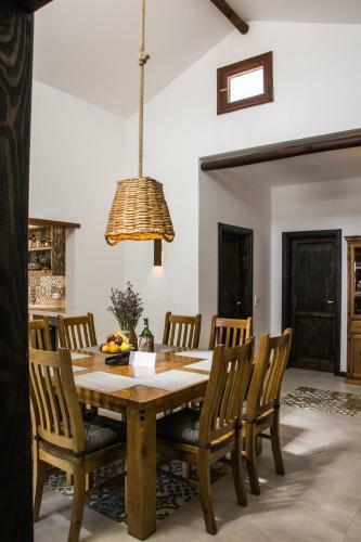 Casa Tahiche - Jacuzzi, Wifi & Bbq