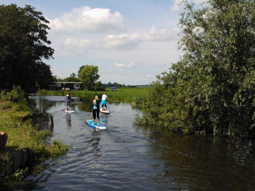 Bed & Breakfast Buitenplaats De Blauwe Meije