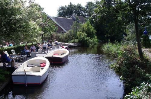 Bed & Breakfast Buitenplaats De Blauwe Meije