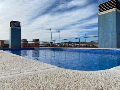 Apartamento Piso En Terrassa Centro +piscina+terraza+vistas