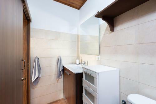 Home2book Rustic House El Palmar