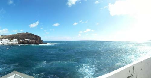 Chalet Playa De Tufia And Beach