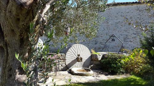 Apartamentos La Borda Castillon