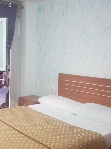 Hostal Europa